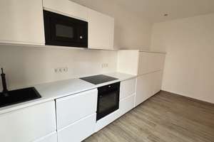 Gostenhof ! Helle chice und moderne 2-Zi.-Altbau-Whg. 52 m²,hochwertige Einbauküche,2.OG mit Aufzug. – Die vollständige Adresse der Immobilie erhältst du vom Anbieter., 90429 Bärenschanze, Nürnberg – Vorschaubild 1