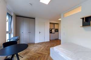 Moderne möblierte Wohnung direkt am Marktplatz Adlershof zum Innenhof ausgerichtet! – Florian-Geyer-Str 111, 12489 Adlershof, Berlin – Vorschaubild 10