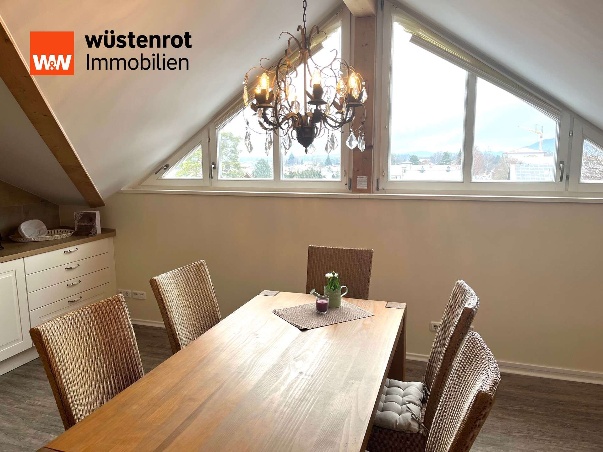 Immobilie in Grassau - Dachgeschosswohnung Ensamble - 159  m² -unverbaubarer  Ausblick im Ortskern von Grassau zu verkaufen - Bild 3