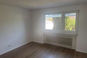 Freistehendes Zweifamilienhaus mit großem Garten und vielseitigen Nutzungsmöglichkeiten zu verkaufen – Die vollständige Adresse der Immobilie erhältst du vom Anbieter., 76275 Ettlingen – Vorschaubild 9
