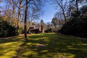 Exklusive Villa im Hardter Wald – Ein Paradies der Privatsphäre – Die vollständige Adresse der Immobilie erhältst du vom Anbieter., 41169 Hardter Wald, Mönchengladbach – Vorschaubild 11