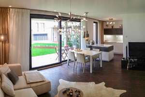 Wilsdruffer Vorstadt - top ausgestattete 3-Zi.-Wohnung mit Terrasse u. Garten