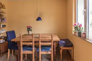 Ruhig & zentrumsnah: Charmantes Familienhaus mit schönem Garten zum Sanieren! – Südliche Weinstraße (Kreis) – Vorschaubild 6