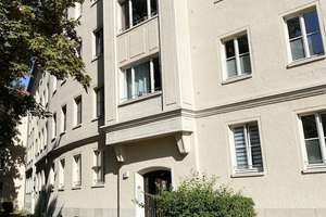 Sanierte Single Wohnung mit viel Licht als attraktive Anlage in gepflegtem MFH