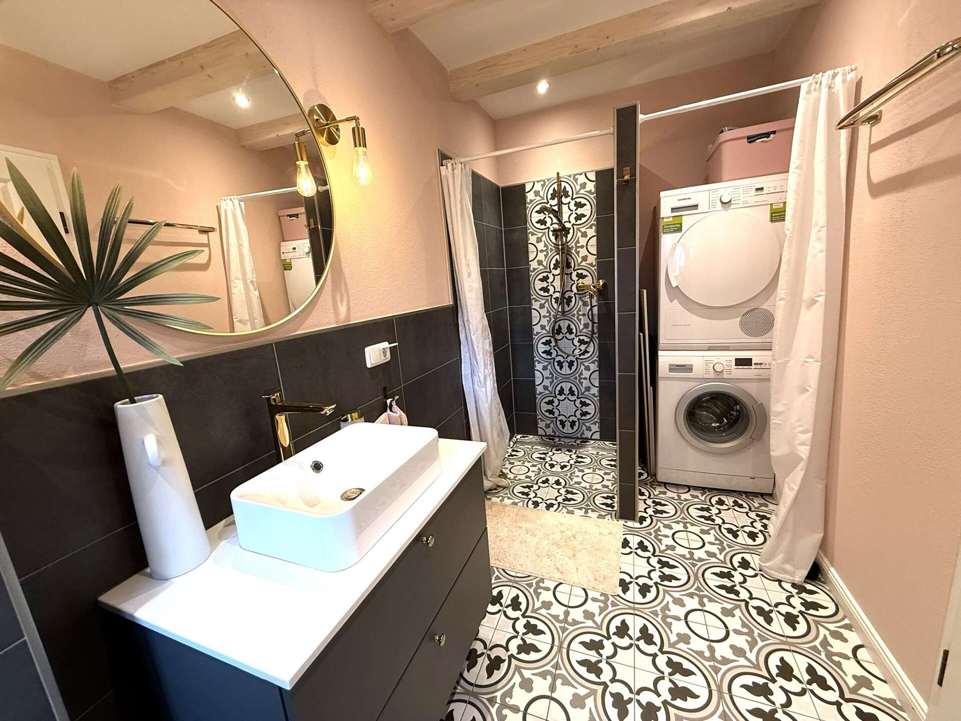 Immobilie in Eiselfing - idyllische Haushälfte in Weilerlage: neuwertige 3-Zimmer mit kl. Garten - Bild 9