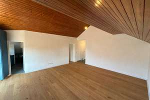Erstbezug nach Kernsanierung. 2-Zimmer-Dachgeschosswohnung in Stuttgart-Möhringen – Däumlingweg 20, 70567 Möhringen-Süd, Stuttgart – Vorschaubild 3