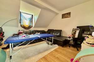 Düsseldorf-Oberbilk: Helle 3-Zimmer-DG-Wohnung mit 12 m² Balkon und solider Vermietung – Die vollständige Adresse der Immobilie erhältst du vom Anbieter., 40227 Oberbilk, Düsseldorf – Vorschaubild 3