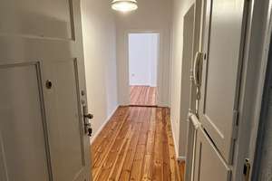Neu sanierte helle 2-Zimmer Wohnung mit Südbalkon im 2.OG in ruhiger Lage in Wilmersdorf – Die vollständige Adresse der Immobilie erhältst du vom Anbieter., 14197 Wilmersdorf, Berlin – Vorschaubild 2