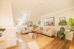 Wunderschöne 4-Zimmerwohnung mit Garage und Dachterrasse – Die vollständige Adresse der Immobilie erhältst du vom Anbieter., 38102 Viewegsgarten-Bebelhof, Braunschweig – Vorschaubild 2