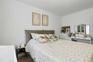 Stilvolle 4-Zimmer-Hochparterre-Wohnung mit Balkon und Stellplatz in Ingolstadt – Die vollständige Adresse der Immobilie erhältst du vom Anbieter., 85051 Münchener Straße, Ingolstadt – Vorschaubild 17