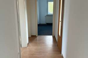Helle 3-Zimmer-Dachgeschosswohnung in Bottrop – Heimannstraße 28, 46240 Boy, Bottrop – Vorschaubild 2