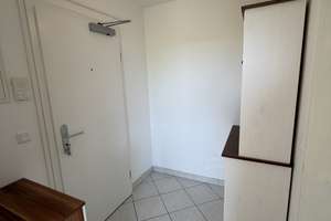 Stilvolle, 2-Zimmer-Wohnung mit Balkon und Einbauküche in Nürnberg – Die vollständige Adresse der Immobilie erhältst du vom Anbieter., 90402 Tullnau, Nürnberg – Vorschaubild 2