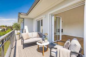 Villen-Architektur trifft Design-Ästhetik: Wohnung mit Dachterrasse zum Erstbezug – Die vollständige Adresse der Immobilie erhältst du vom Anbieter., 82131 Gauting – Vorschaubild 3