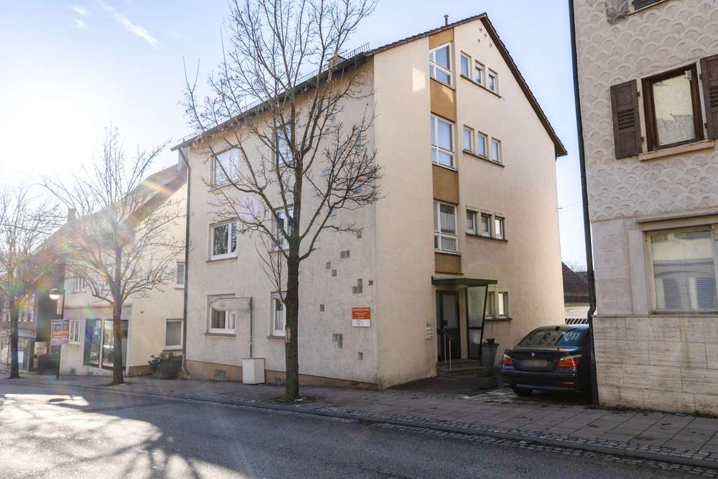 Immobilie in Weinsberg - Familienfreundliche 4-Zimmer-Etagenwohnung mit Entwicklungspotenzial - Bild 0
