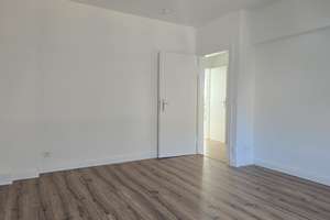 **Charmante Dachgeschosswohnung mit moderner Ausstattung** – Alte Hauptstr. 21, 45289 Burgaltendorf, Essen – Vorschaubild 3