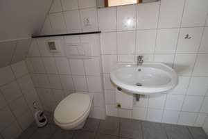Gelsenkirchen-Hessler: Erstbezug nach Komplettrenovierung...mit ausgebautem Spitzboden (Nutzfläche) – Die vollständige Adresse der Immobilie erhältst du vom Anbieter., 45883 Heßler, Gelsenkirchen – Vorschaubild 17