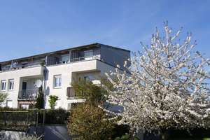 47105/73 Charmante 2-Zi-Whg. mit Balkon in D-Wittlaer sucht Nachmieter! – Friederike-Fliedner-Weg 18, 40489 Wittlaer, Düsseldorf – Vorschaubild 1