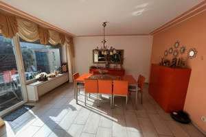 Großzügiges Zweifamilienhaus mit Doppelgarage in ruhiger Sackgasse – Dohlenweg 6, 58256 Ennepetal – Vorschaubild 2
