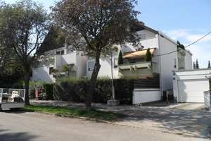 Ruhige 2-Zimmer-Wohnung mit Balkon im Maxhofviertel – Die vollständige Adresse der Immobilie erhältst du vom Anbieter., 81475 Fürstenried-West, München – Vorschaubild 2