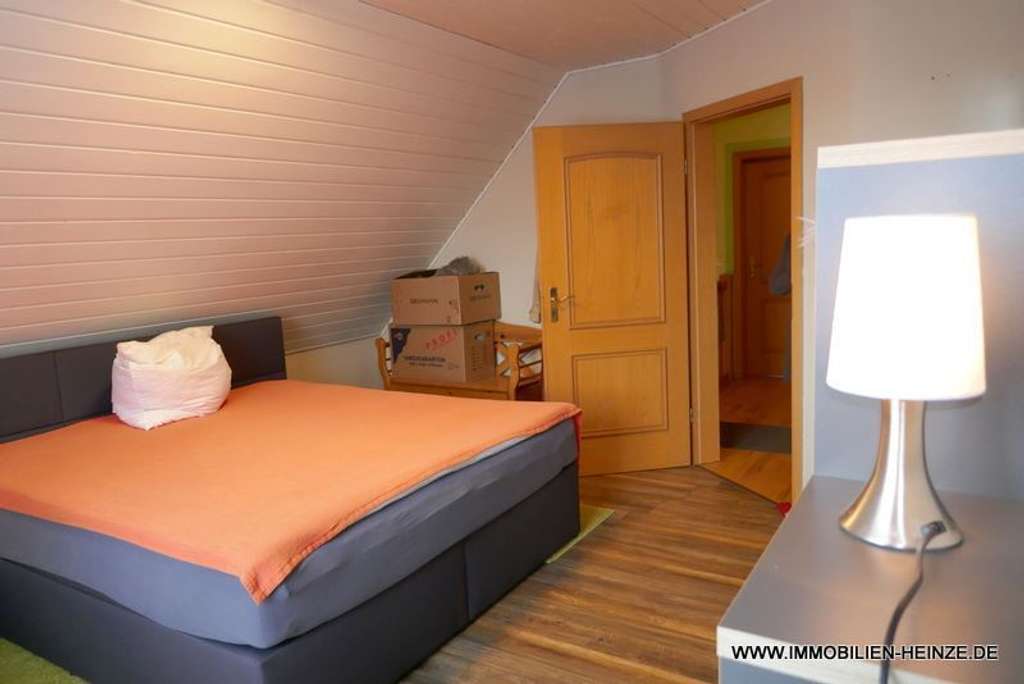 Immobilie in Zapfendorf - # Ankommen und Zuhause sein! Kinderparadies mit vielen Obstbäumen im Garten! Frei ab August 2026! - Bild 3