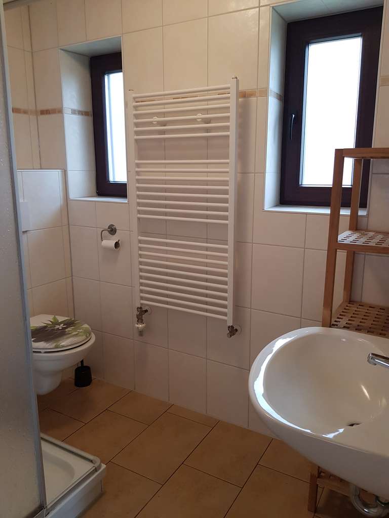 Immobilie in Alt Schwerin - Ferienhaus in Alt Schwerin (Eigentumsland)mit traumhaftem Seeblick am Plauer See - provisionsfrei  - Bild 2