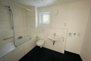 Große 3-Zimmer Wohnung mit zwei Badezimmer und Loggia – Gertrud-Krüger-Weg 12, 90491 St. Jobst, Nürnberg – Vorschaubild 7