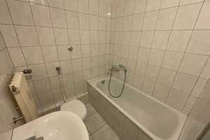 Schöne 2,5-Zimmer-Wohnung mit Dusche und Badewanne! – Marienstr. 80-82, 45307 Kray, Essen – Vorschaubild 3