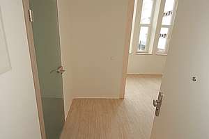 Ideales Loftappartement für Studenten mit EBK und Pkw Stellplatz nahe medizinische Universität – Sommersdorfer Weg 14, 39112 Leipziger Straße, Magdeburg – Vorschaubild 7