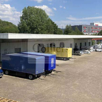 Produktions- und Lagerflächen mit Rampen