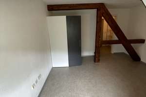 Freundliche Einzimmerwohnung im DG direkt in Calw ab sofort – Teuchelweg 2, 75365 Calw – Vorschaubild 4