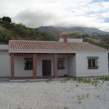 HAUS IN CANILLA DE ACEITUNO!!