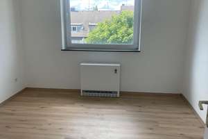 Helle 3,5-Zimmer Wohnung im 5. OG mit Balkon in Dortmund-Oestrich – Paßweg 17, 44357 Oestrich, Dortmund – Vorschaubild 2