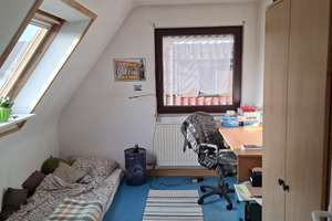 Dreifamilienhaus mit Ausbaupotential in Stuttgart-Stammheim | Zentral gelegen & vermietet – Die vollständige Adresse der Immobilie erhältst du vom Anbieter., 70439 Stammheim-Süd, Stuttgart – Vorschaubild 4