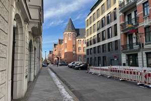 Möblierte Penthousewohnung über den Dächern von Berlin-Mitte – Die vollständige Adresse der Immobilie erhältst du vom Anbieter., 10117 Mitte (Ortsteil), Berlin – Vorschaubild 41