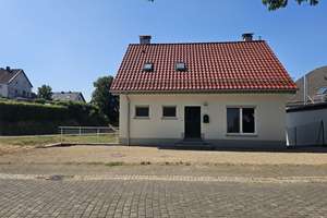 Kernsaniert und modernisiert - Ihr neues Zuhause mit Wohnkomfort auf Neubauniveau in der Eifel – 53940 Hellenthal – Vorschaubild 4