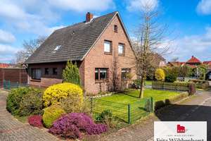 Ansprechendes Einfamilienhaus mit viel Platz auf einem großen Grundstück – Die vollständige Adresse der Immobilie erhältst du vom Anbieter., 26215 Wiefelstede – Vorschaubild 1