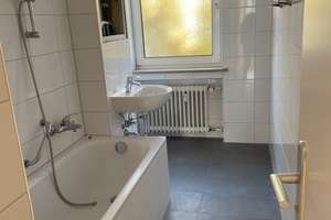 4-Zimmer-Wohnung mit Süd-Balkon – Die vollständige Adresse der Immobilie erhältst du vom Anbieter., 82256 Fürstenfeldbruck – Vorschaubild 3