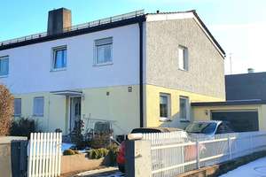 Von Privat . Gepflegte Doppelhaushälfte mit 5 Zimmern und sonnigen Garten in München-Fasanerie