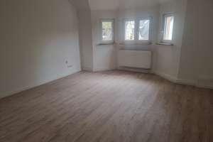 Freundlich helle Dachgeschosswohnung mit optimalem Zuschnitt