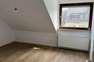 Schöne 3-Zimmer-DG-Wohnung mit guter Ausstattung in KO-Metternich – Trifter Weg 115, 56072 Metternich, Koblenz – Vorschaubild 5