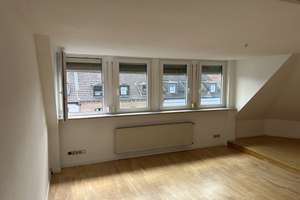 Exklusive Wohnung auf zwei Etagen mit Hobbyraum und kleiner Dachterrasse in begehrter Lage – 40219 Unterbilk, Düsseldorf – Vorschaubild 2