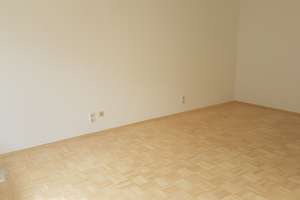 Sehr schöne 2-Zimmer-Wohnung mit Terrasse u. Garten – Höllbachstraße 2c, 93059 Reinhausen, Regensburg – Vorschaubild 3
