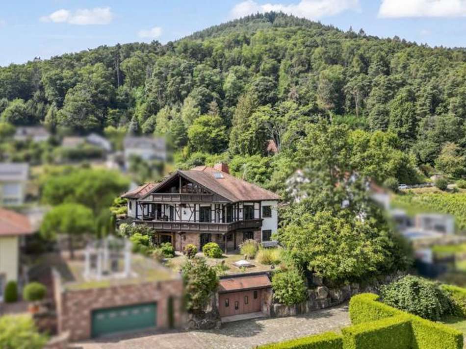 Drohne Haus_Tiefgarage