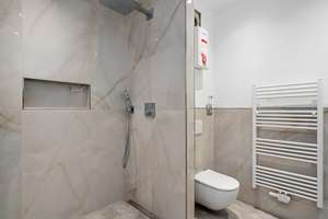 Bremen - Schwachhausen | Erklassige Hochparterre-Wohnung in A-Lage mit Garten – Die vollständige Adresse der Immobilie erhältst du vom Anbieter., 28209 Schwachhausen (Ortsteil), Bremen – Vorschaubild 8
