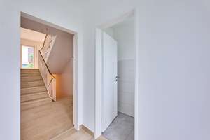 4 Zimmer, Balkon & Garten in Rosenheim – Die vollständige Adresse der Immobilie erhältst du vom Anbieter., 83026 Innenstadt, Rosenheim – Vorschaubild 4