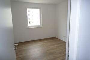 Wohnen im Neubaugebiet Forster Karree - 2-R-Whg. Forster Str. 13 - Vermietung OHNE WBS - – Forster Str. 13, 12627 Hellersdorf, Berlin – Vorschaubild 2