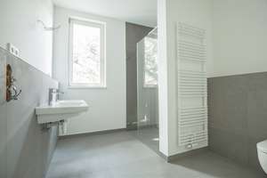 Anlagewohnung im Fachwerkcarrée  in schönster Wohnlage – Die vollständige Adresse der Immobilie erhältst du vom Anbieter., 30655 Groß-Buchholz, Hannover – Vorschaubild 3