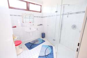 Exklusive Villa mit Gewerbehalle und großem Grundstück zu verkaufen – Die vollständige Adresse der Immobilie erhältst du vom Anbieter., 89171 Illerkirchberg – Vorschaubild 33