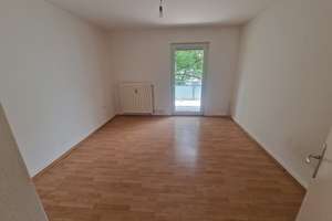 Ab: 29.09 - Wohnung mit großem Balkon in Reisholz - Neue Böden! – Würzburger Str. 19, 40599 Reisholz, Düsseldorf – Vorschaubild 7