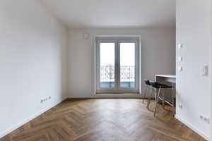 Lichtdurchflutet & modern – 2-Zimmer-Wohnung mit durchgehender Balkonfront – Henriette-Lustig-Strasse 21, 12555 Berlin – Vorschaubild 4